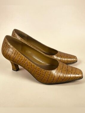 Naturalizer Tan Croc-Embossed Leather Mid Heel Square Toe Pumps Shoes Sz 7.5